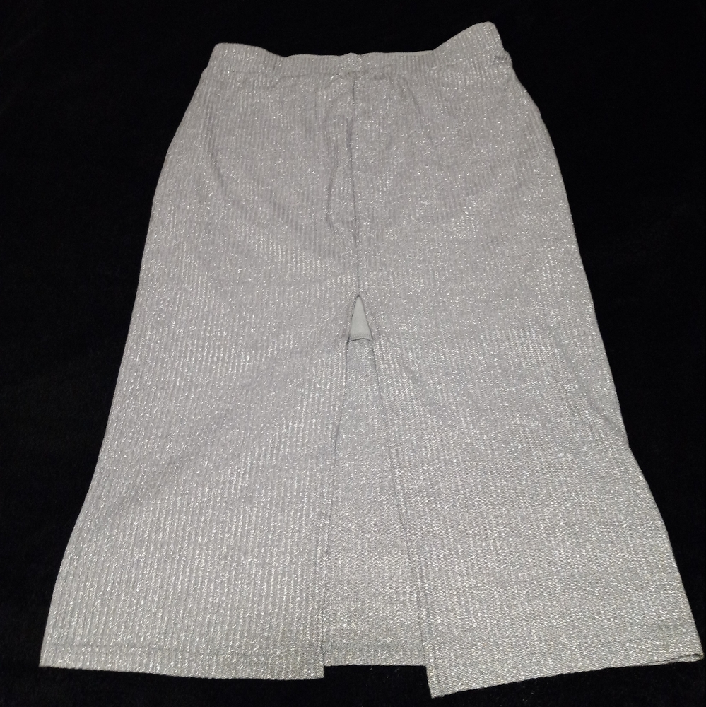 Two piece skirt set - Picture 6 of 7